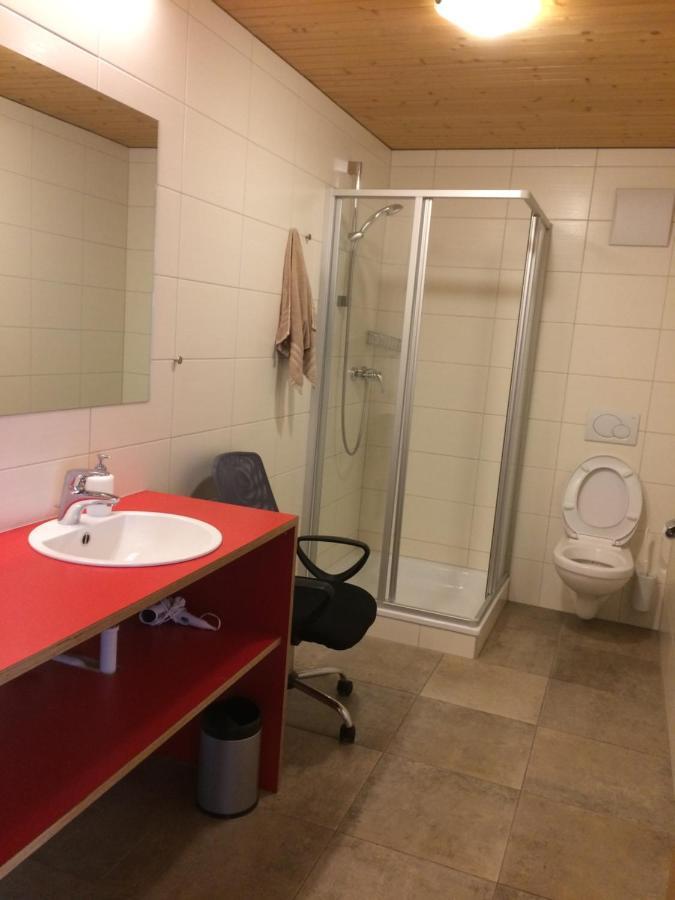 Waeldermetzge Huettenzimmer Und Wohnungen Warth  Eksteriør billede